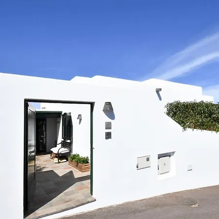 Detached First Class Vacation Home In Well Maintained Community In Uga Vakantiehuis *